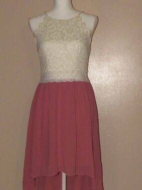 by & by Women’s (Juniors) Ivory Lace Top with Dusty Rose High-Low Skirt. Size 9